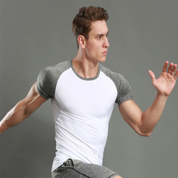 メンズ　シャツ　半袖　スポーツウェア　Ｔシャツ　ホワイト　Lサイズ　新品