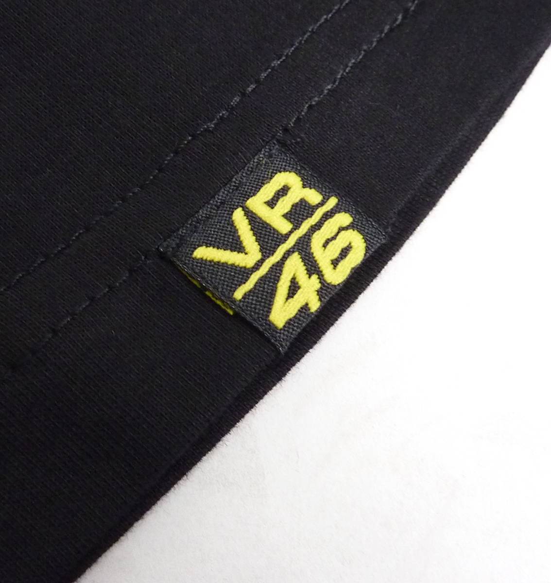 VR46 モンスターエナジー MONSTER ENERGY ビッグ46デザイン イタリアンフラッグ 半袖 Tシャツ （ブラック） (M) [並行輸入品]_画像3