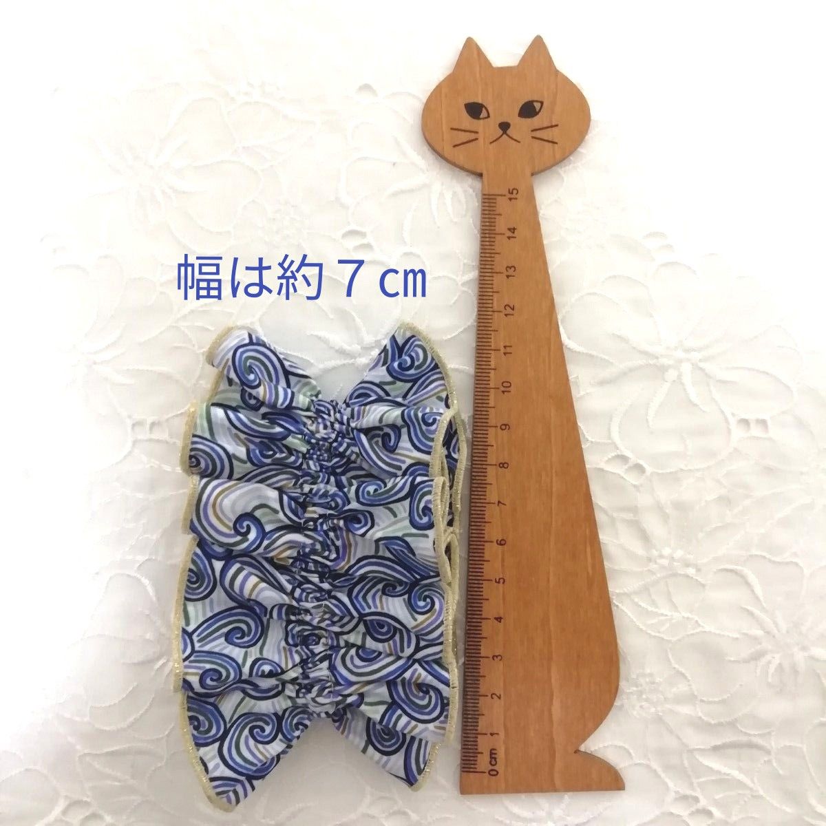LIBERTY タナローンのひらひらシュシュ　リトルヴェニス×ゴールドラメ　