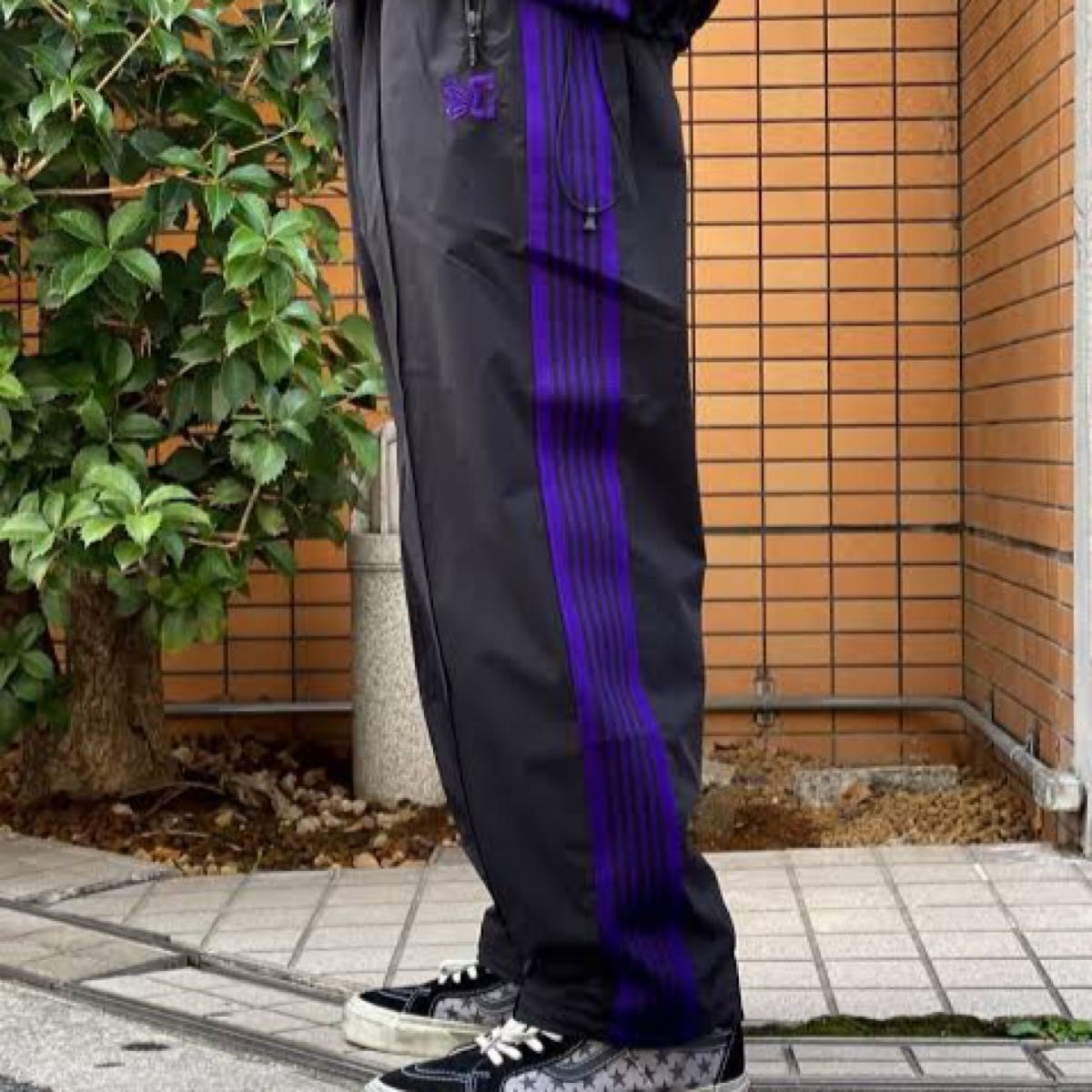 needles DCshoes ナイロン トラックパンツ ブラック パープル S needles DCshoes ナイロン トラックパンツ ブラック パープル S