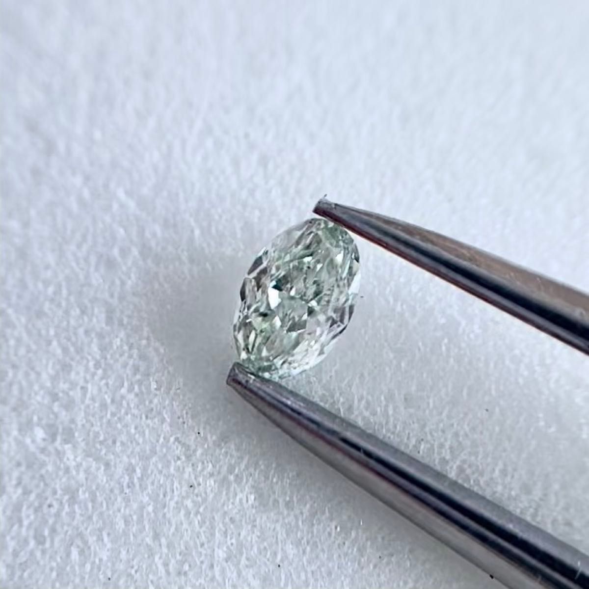 0.089ct 天然グリーンダイヤモンドルースFANCY LIGHT GREEN