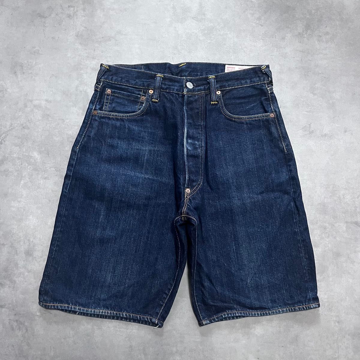 evisu エヴィス 2001 デニム ハーフパンツ 大黒 ペンキカスタム サイズ33 Evisu エヴィス ハーフパンツ 2001 大黒 黒 濃い濃い