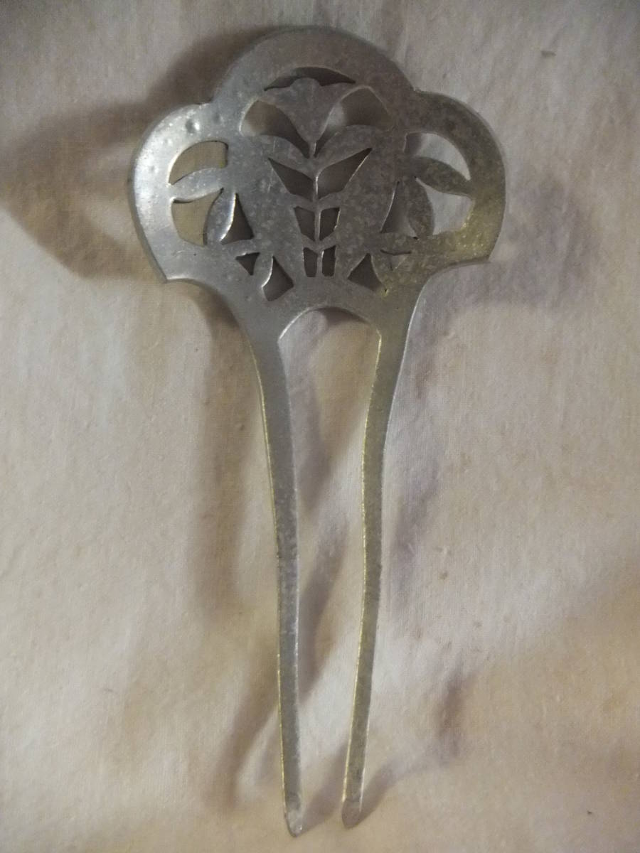 17.77 gram war front war middle war after Showa era period . ornamental hairpin hardness aluminium series metal Japanese clothes rhinestone Vintage antique costume small articles etc. .* C