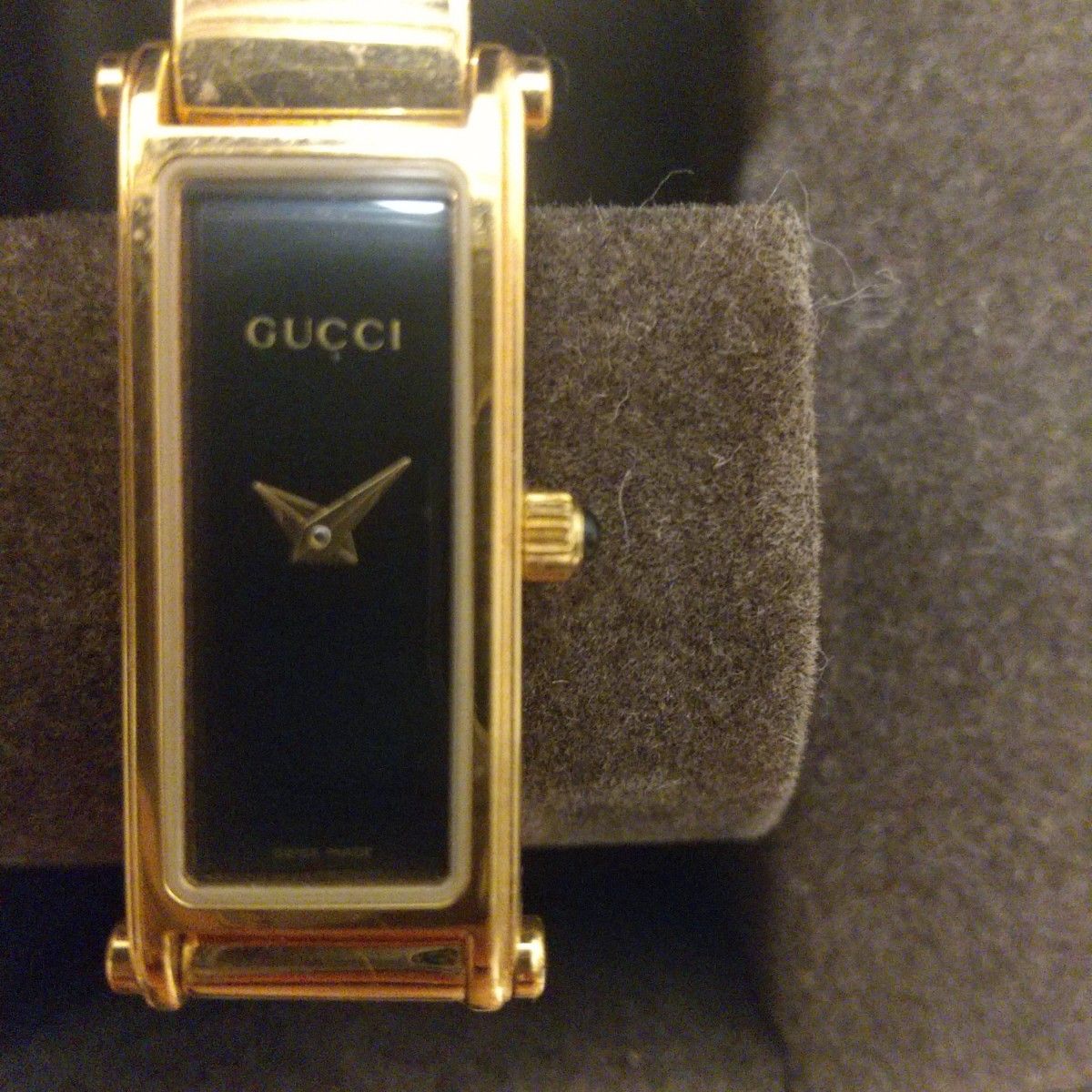 【稼動品】腕時計 GUCCI グッチ ゴールド バングル 1500Lヴィンテージ GUCCI グッチ 時計 1500L ゴールド バングル 美品 黒文字盤