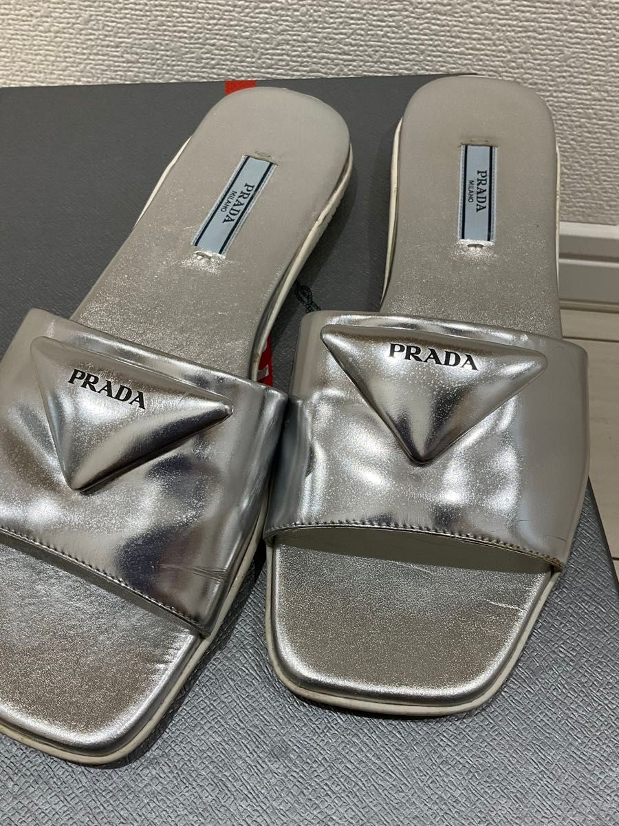 PRADA シルバー フラットシューズ 37.5 50%OFF PRADA シルバー 37.5 フラットシューズ 靴 - 靴