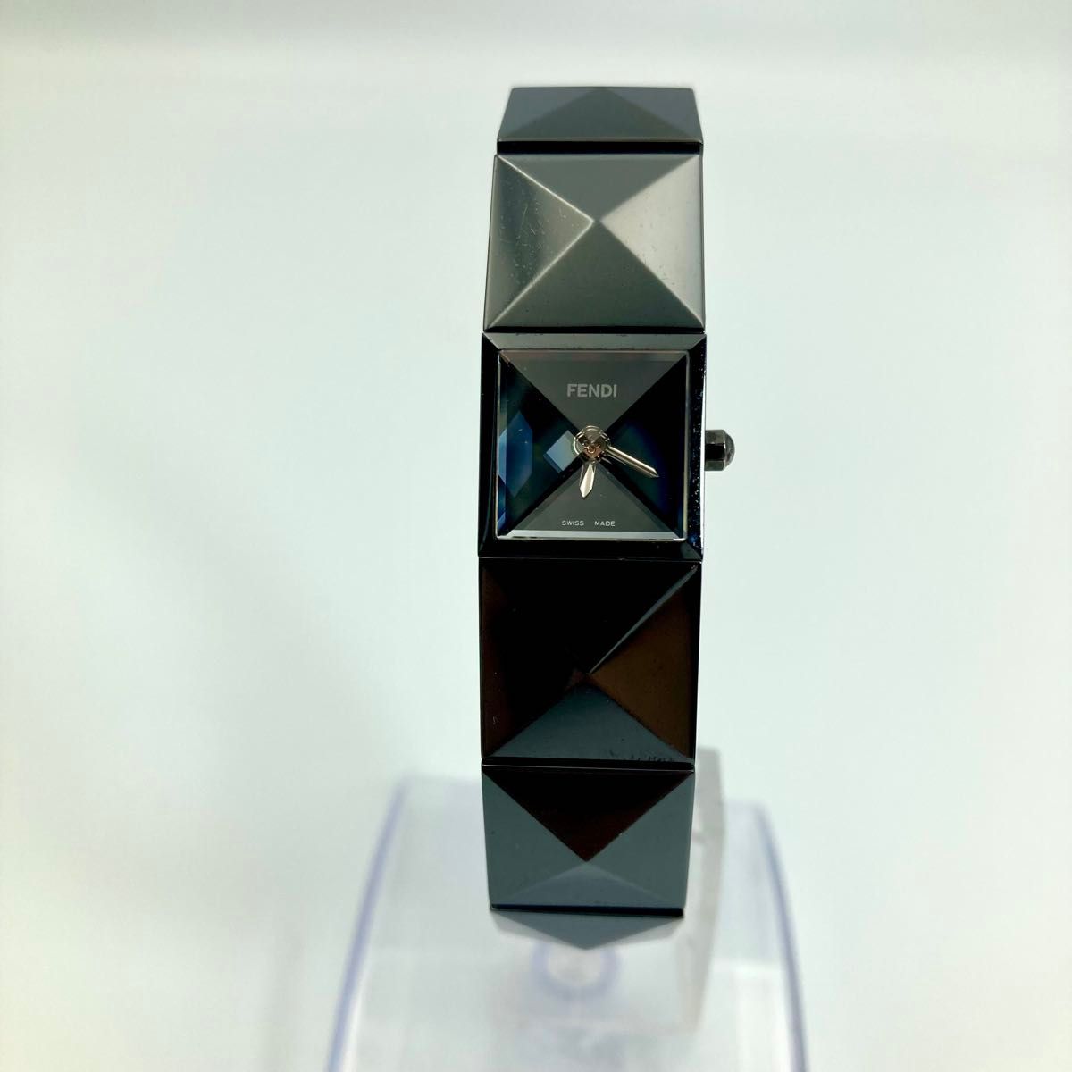 フェンディ 4260L クォーツ FENDI フェンディ スクエア 腕時計 QZ クオーツ バングル