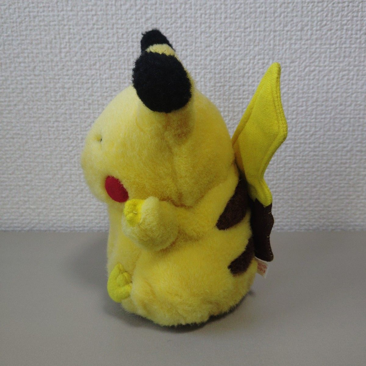 希少★レア!TOMY 製 にっこりピカチュウ 動くぬいぐるみ フリフリポケモン 希少 レア TOMY 製 にっこりピカチュウ 動くぬいぐるみ フリフリ