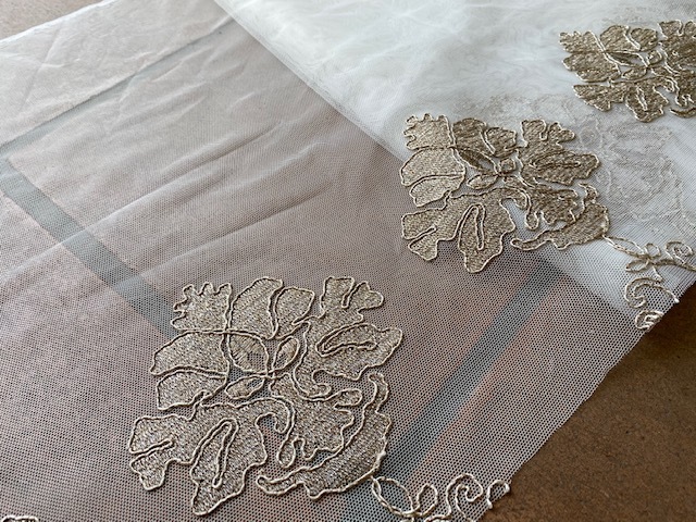 (260×45cm) 素敵な刺繍チュールレースカーテン生地 ブロンズゴールド ダマスク ラメエレガント 繊細透け感綺麗 カフェカーテン材料ハギレ