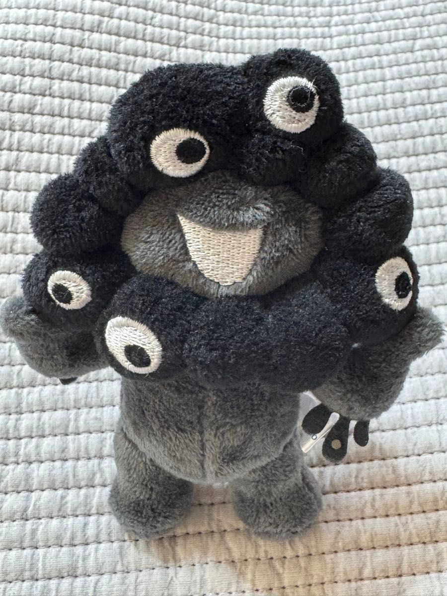 ミャクミャク ブラック カラビナ付きマスコット 立ち&座り 黒 関西万博 関西万博会場限定 黒ミャクミャクカラビナ付き ぬいぐるみ