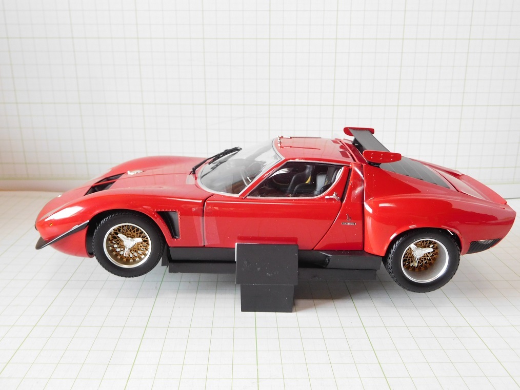 * Kyosho 1/18 Lamborghini Miura SVR ( Io taSVR) красный 