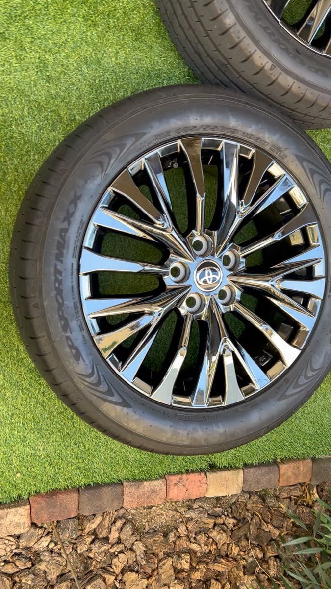 トヨタ ヴェルファイア 40系 純正ホイールセット センターキャップ付き 225/55R19 溝あり アルファード流用可能