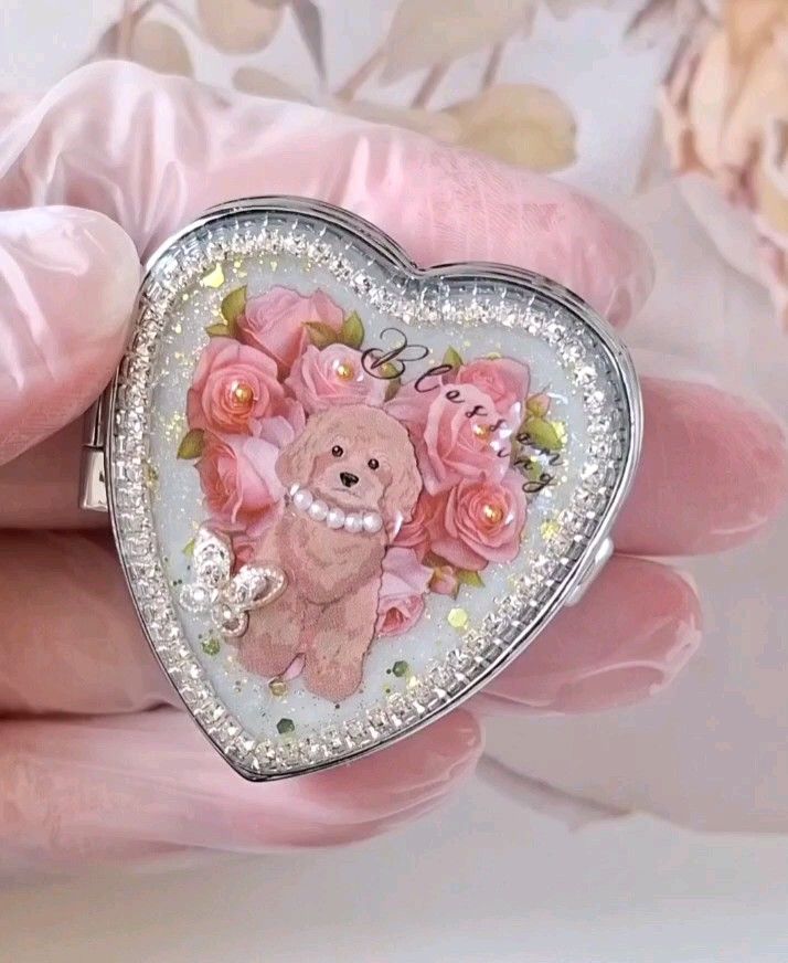 *Rose&トイプードルキラキラ 小物入れ* ピルケース フラワー 蝶 ピアス入れ ハンドメイド No.167