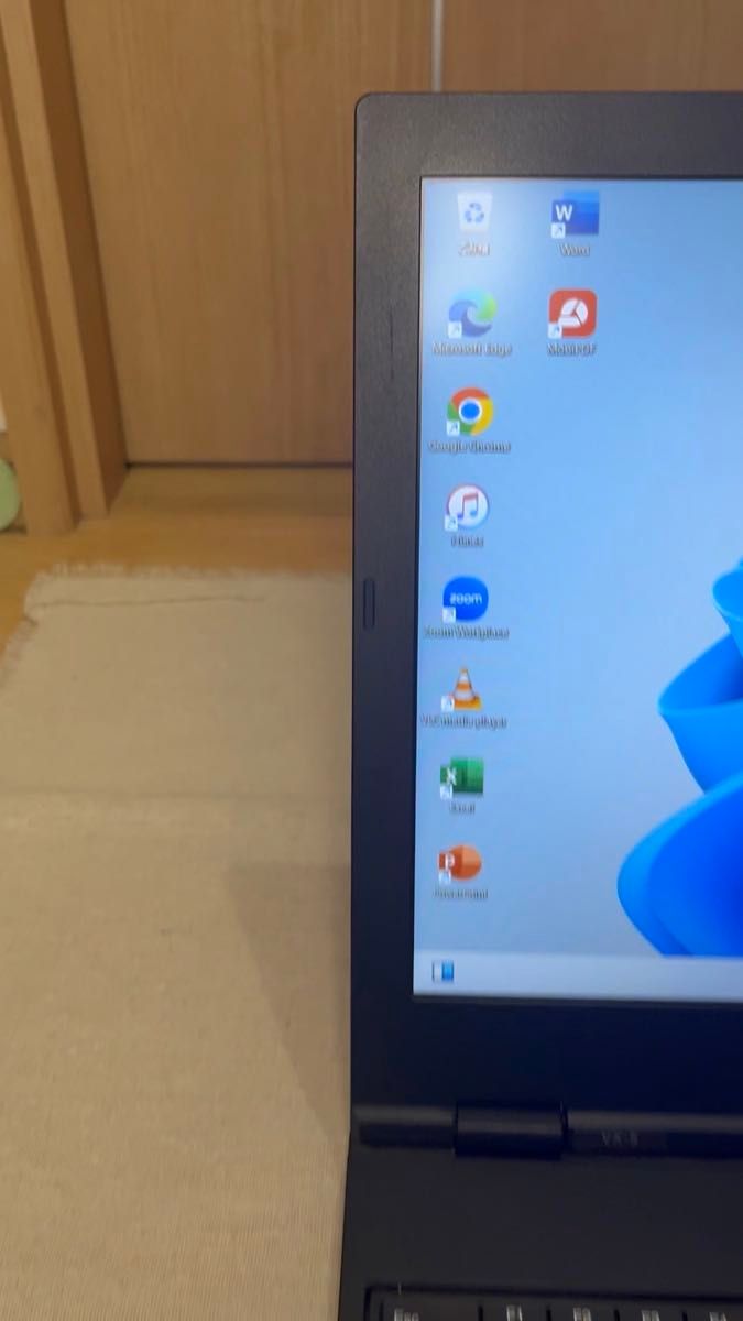 F-6/クアッドコアi5-8365U/SSD256/8GB/15.6FHD