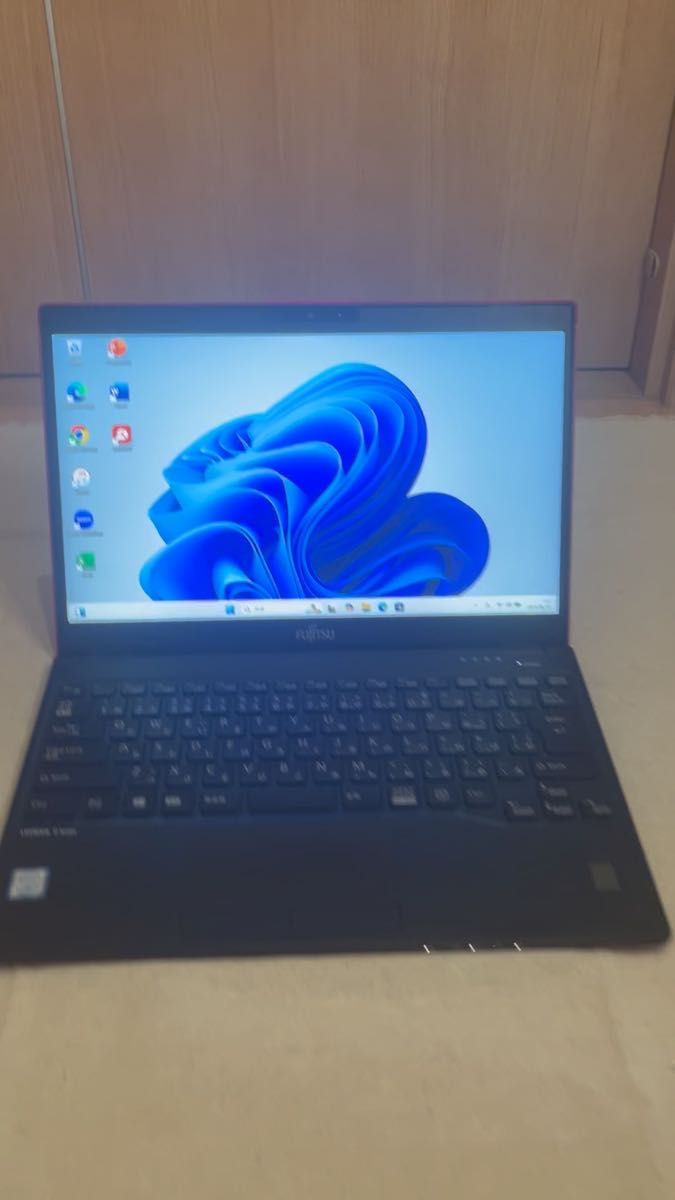 F-8/超軽量・薄型/i5-8365U/13.3FHD/SSD128/8GB