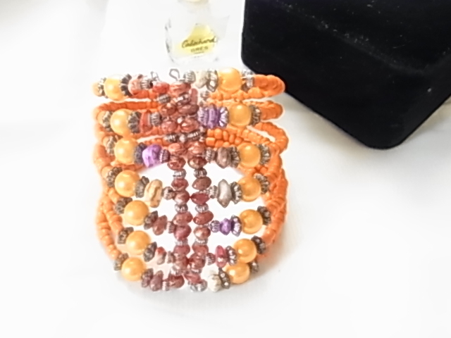 Украшение бусинки, которое выглядит хорошо с помощью Impact Orange Color - хороший браслет Bangle ▼