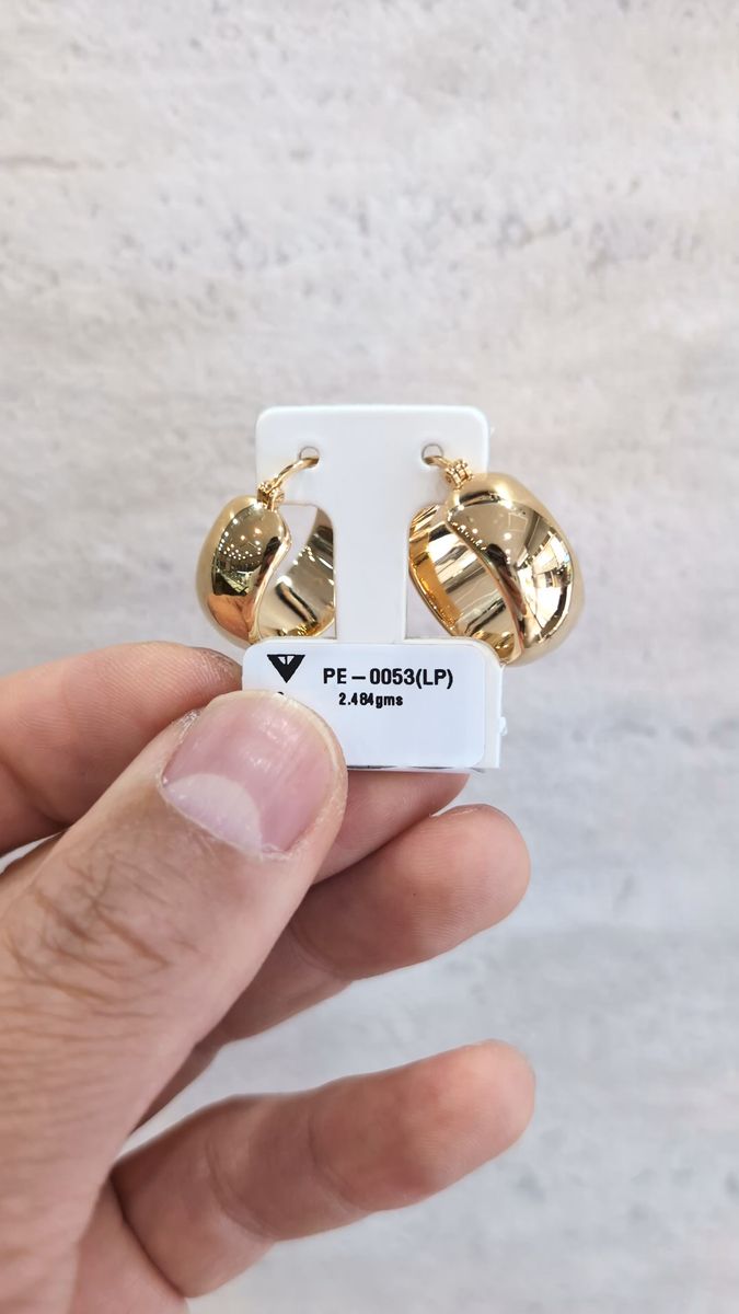 卸価格!K18YG フープピアス 2.484g