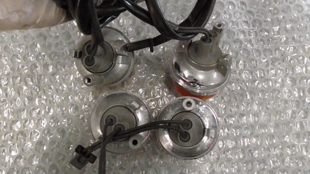  Verde CA1MA-104xxx. указатель поворота комплект царапина *1568861303 б/у 
