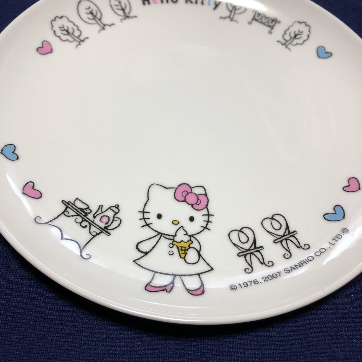 激レア非売品　サンリオ2007年製　ハローキティ　陶器　絵皿　プレート皿　3枚セット　ミニストップノベルティ_画像5