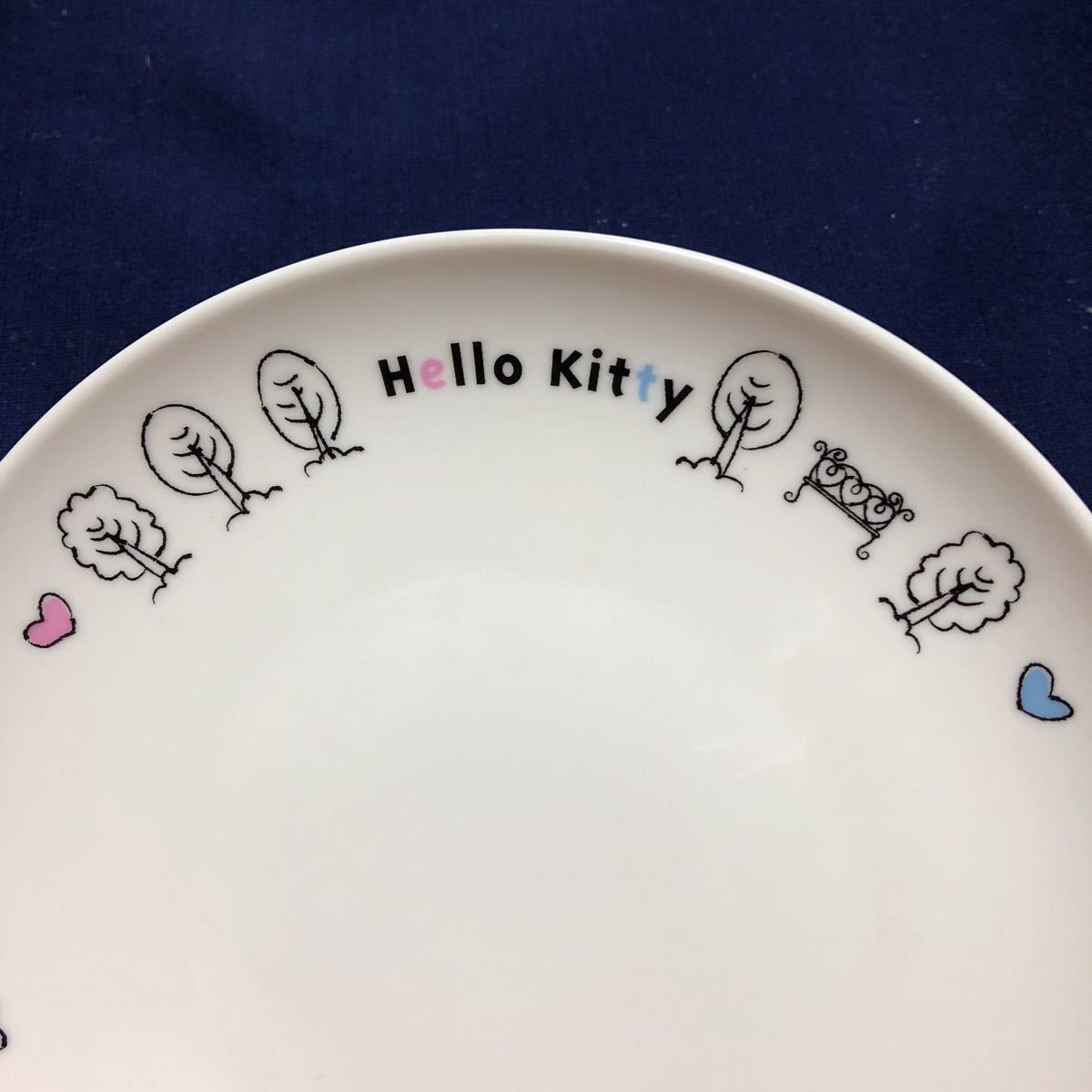 激レア非売品 サンリオ2007年製 ハローキティ 陶器 絵皿 激レア非売品 サンリオ2007年製 ハローキティ 陶器 絵皿