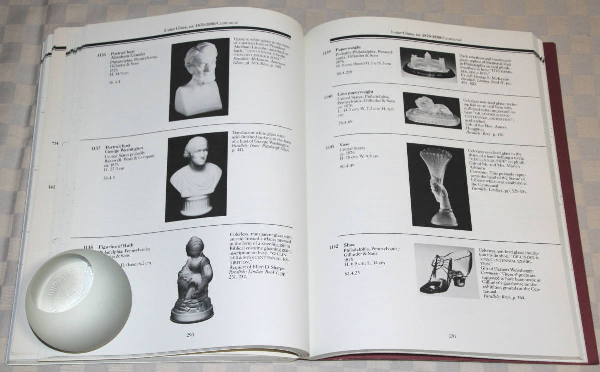  foreign book American and European Pressed Glass in the Corning Museum of Glass Europe and America. Press glass guide 1981 year used book