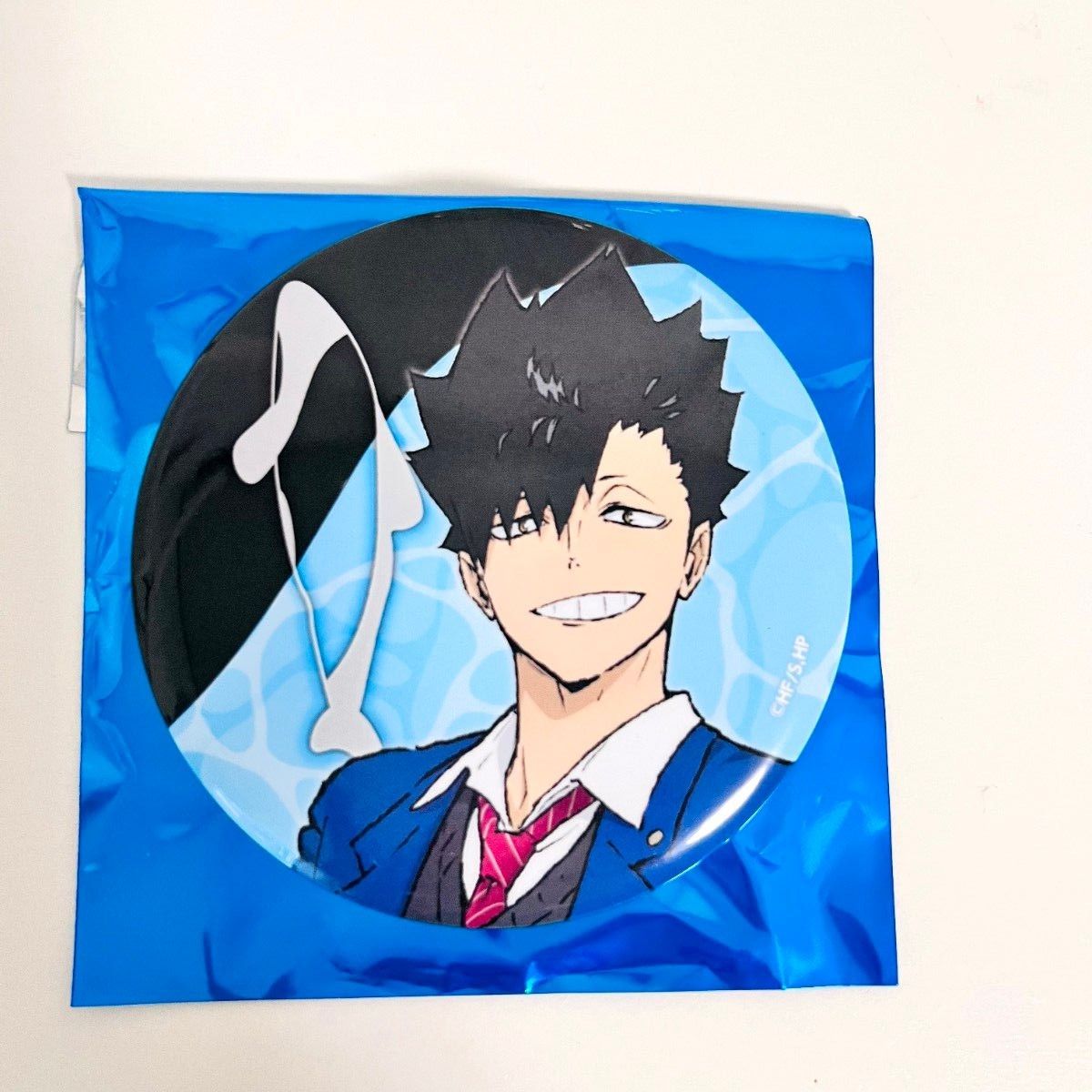 ハイキュー 黒尾鉄朗 水遊び 缶バッチ ハイキュー アクアリウムキャラバン 黒尾鉄朗 スタンプラリー