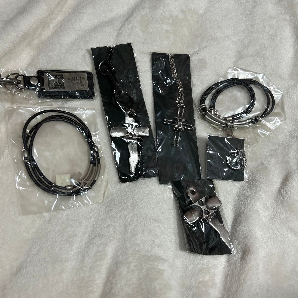 希少 XJAPAN DAHLATOUR グッズ アクセサリー7点セット 希少 XJAPAN DAHLATOUR グッズ アクセサリー7点セット|Yahoo
