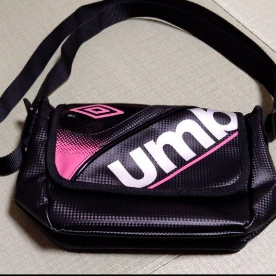 アンブロ　umbro　ミニメッセンジャーバッグ　ショルダーバッグ