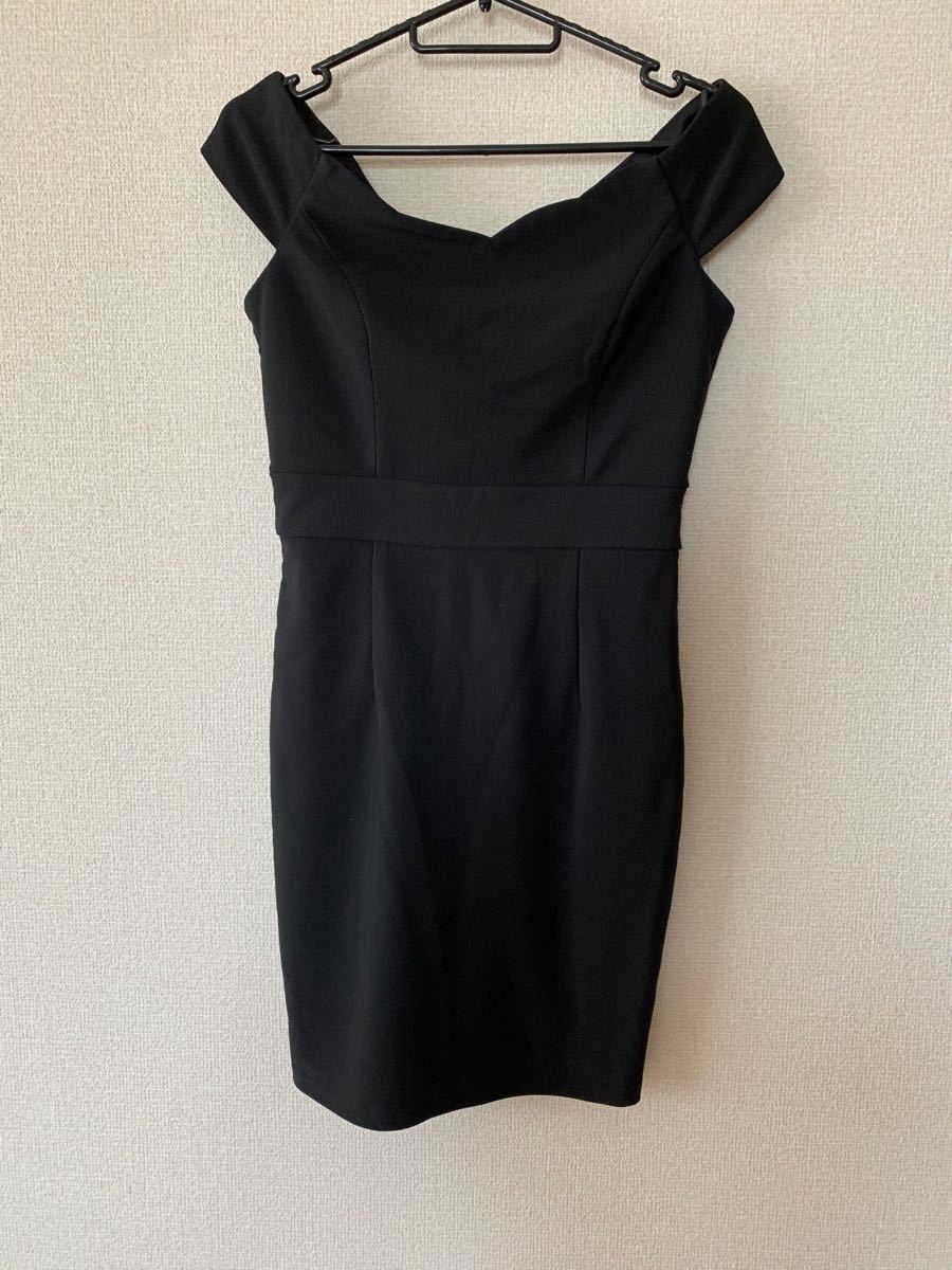 ミニスカートワンピース　ドレス　Mサイズ　黒ワンピ
