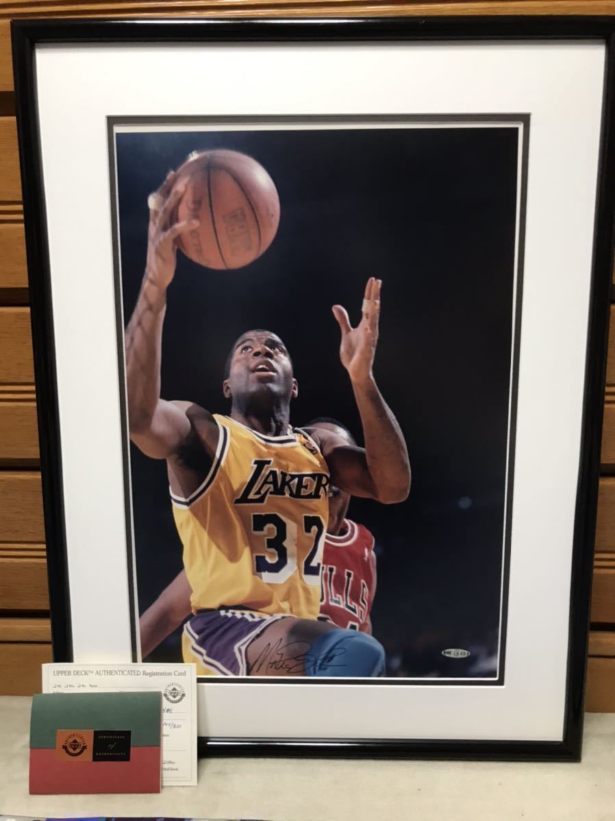 NBA [ Los Angeles * Ray The Cars ]. Legend [ Magic * Johnson ] UDA company manufactured with autograph frame photograph 