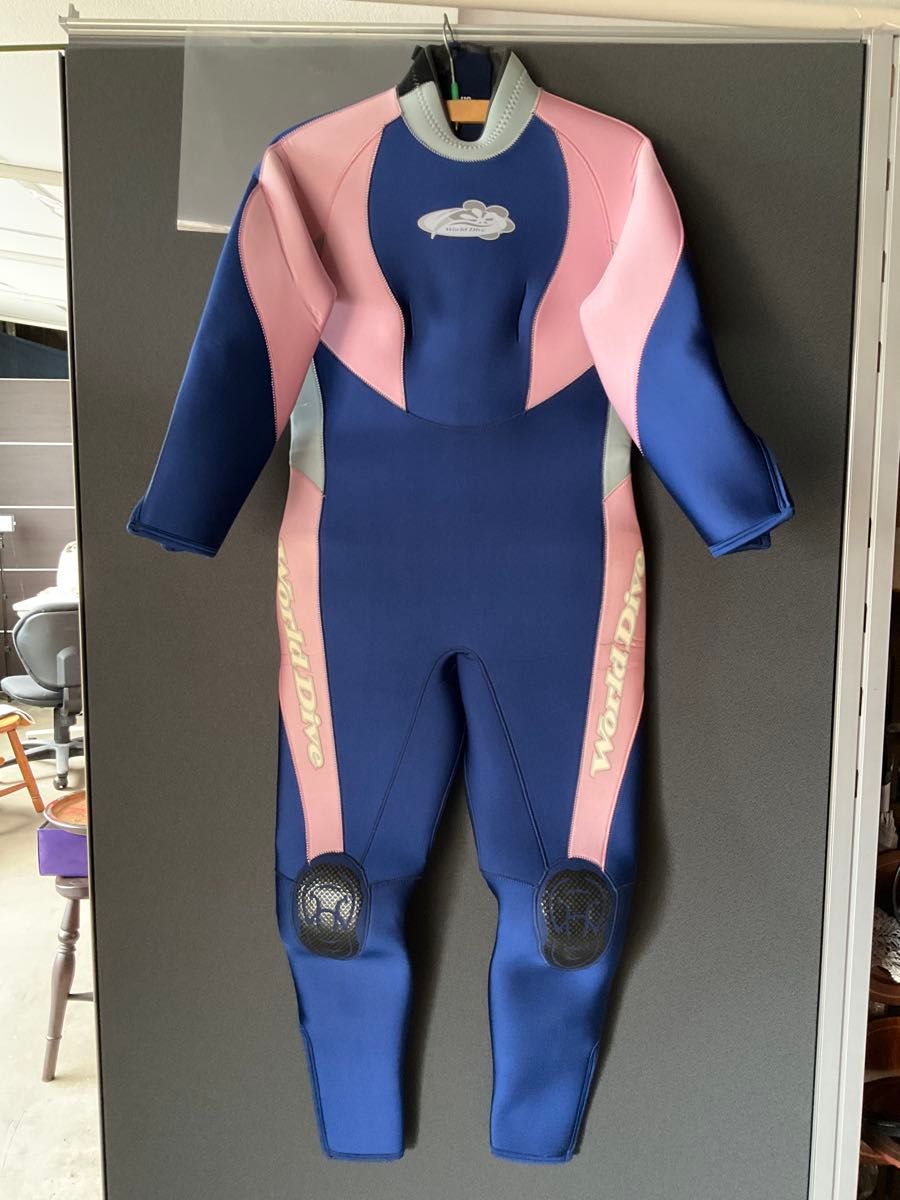 新品未使用 World Dive ウェットスーツ 110サイズ ネイビー/ピンク 新品未使用 World Dive ウェットスーツ 110サイズ ネイビー