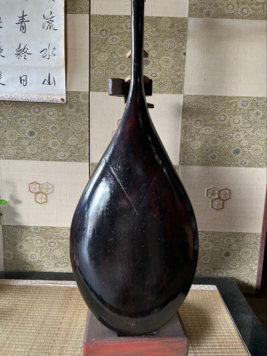 薩摩琵琶 四弦四柱 台付き黄楊木撥付き 琵琶ケース付き 4点セットヴィンテージ 薩摩琵琶 4点セット四弦四柱 台付き黄楊木撥付き 琵琶ケース付き