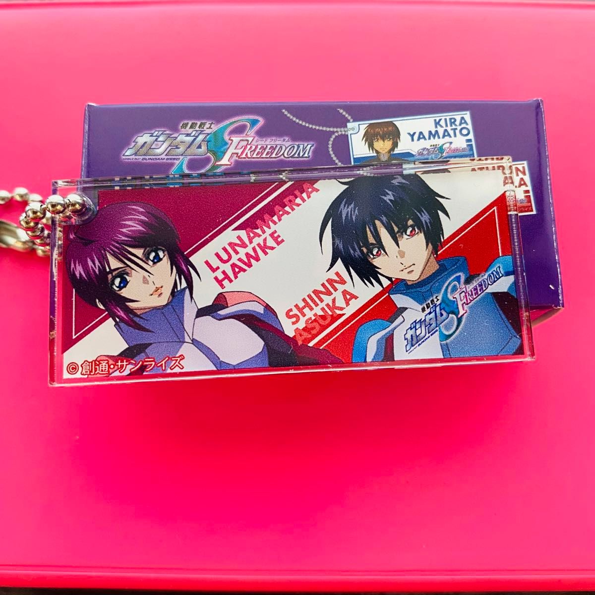 ガンダムSEED FREEDOM モーテル キーホルダー ガンダム SEED FREEDOM セブンイレブン ハイチュウ オリジナル