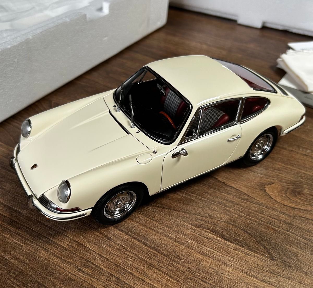 1/18 CMC ポルシェ 901(911) 1964 ホワイト 1/18 CMC ポルシェ 901(911) 1964 ホワイト|Yahoo!フリマ(旧