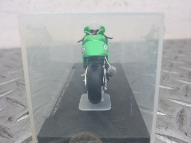 【即決】KAWASAKI ZX-RR プラモデル完成品　GARRY Mc COY　ディアゴスティーニ_画像4