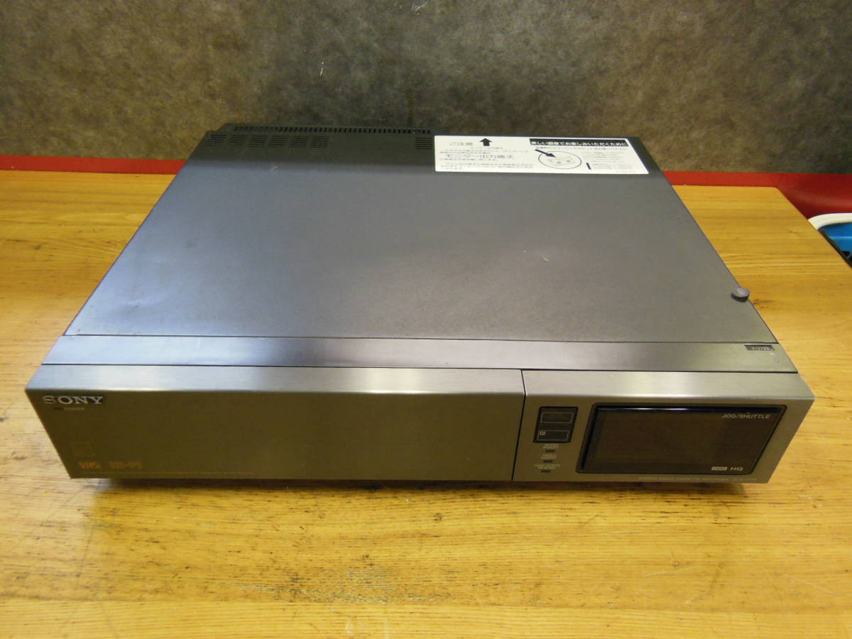【ジャンク】 SONY ソニー VHSビデオデッキ ビデオカセットレコーダー SLV-F70_画像1