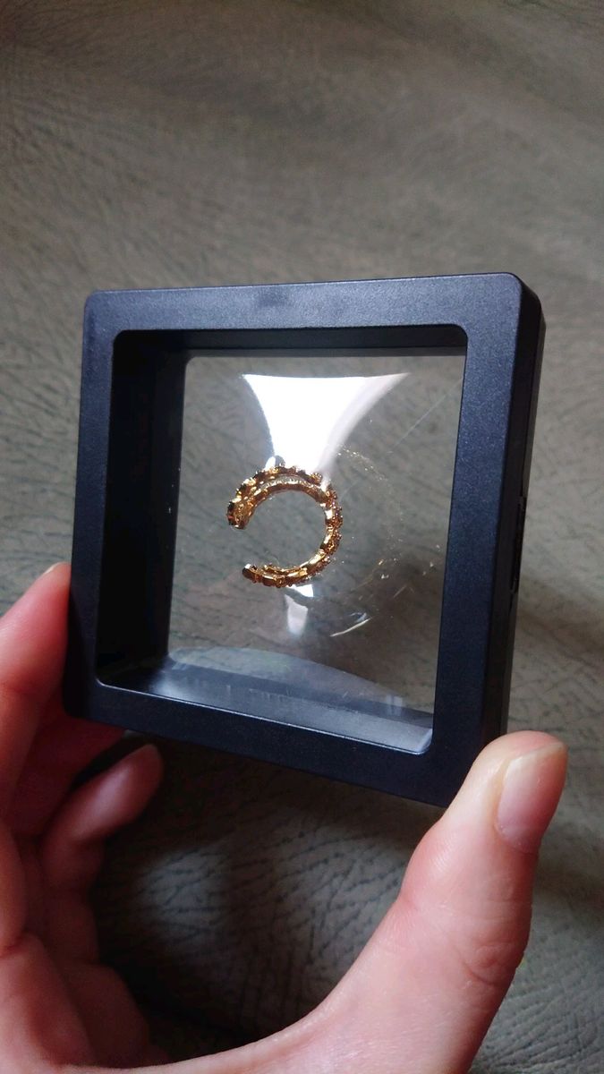 ☆美品未使用☆CRAIFE ダブルラインイヤーカフ【片耳用】金属アレルギー対応 18K ニッケルフリー ジルコニア ゴールド
