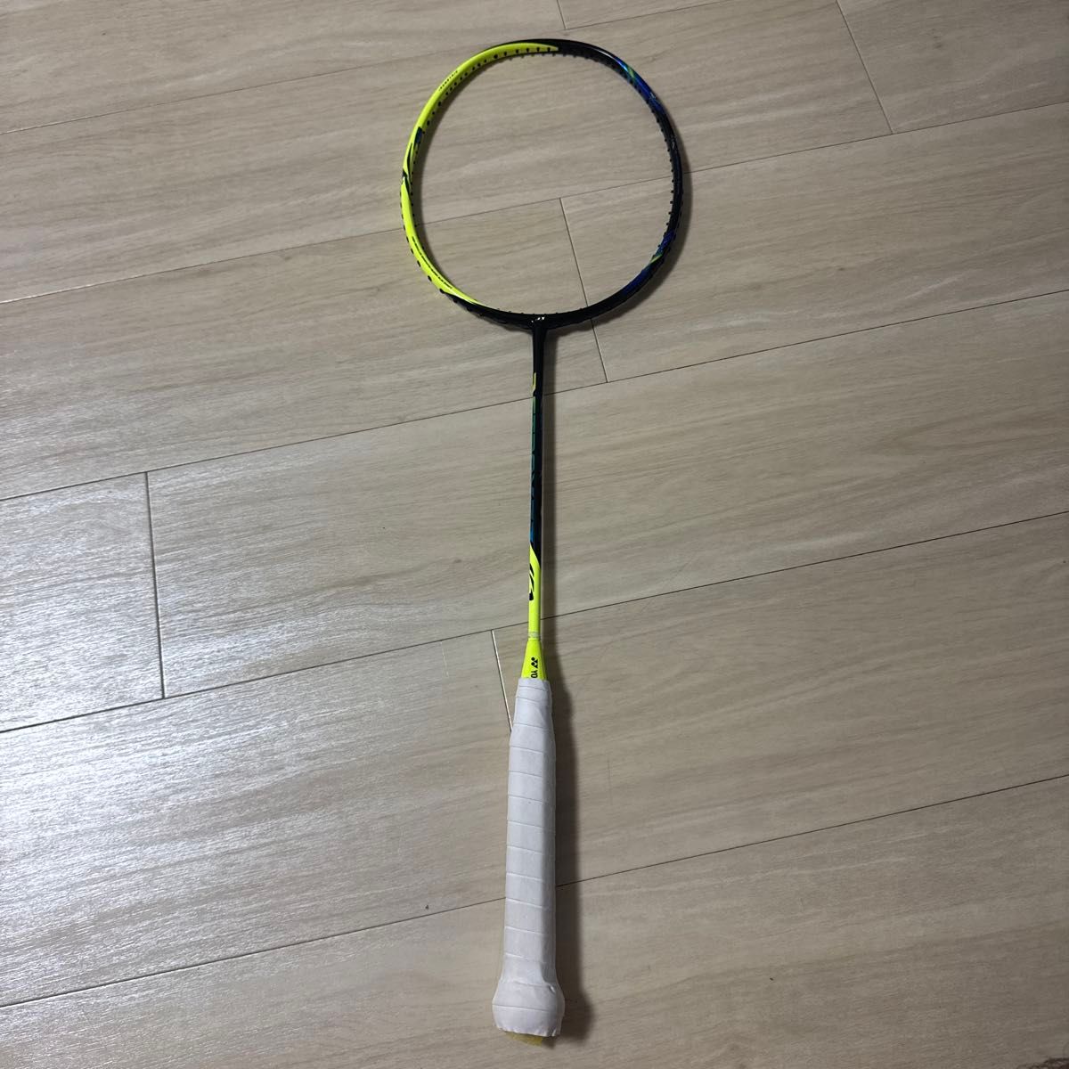 ヨネックス ラケット アストロクス77 3UG5 YONEX バドミントンラケット アストロクス77 3UG5|Yahoo!フリマ