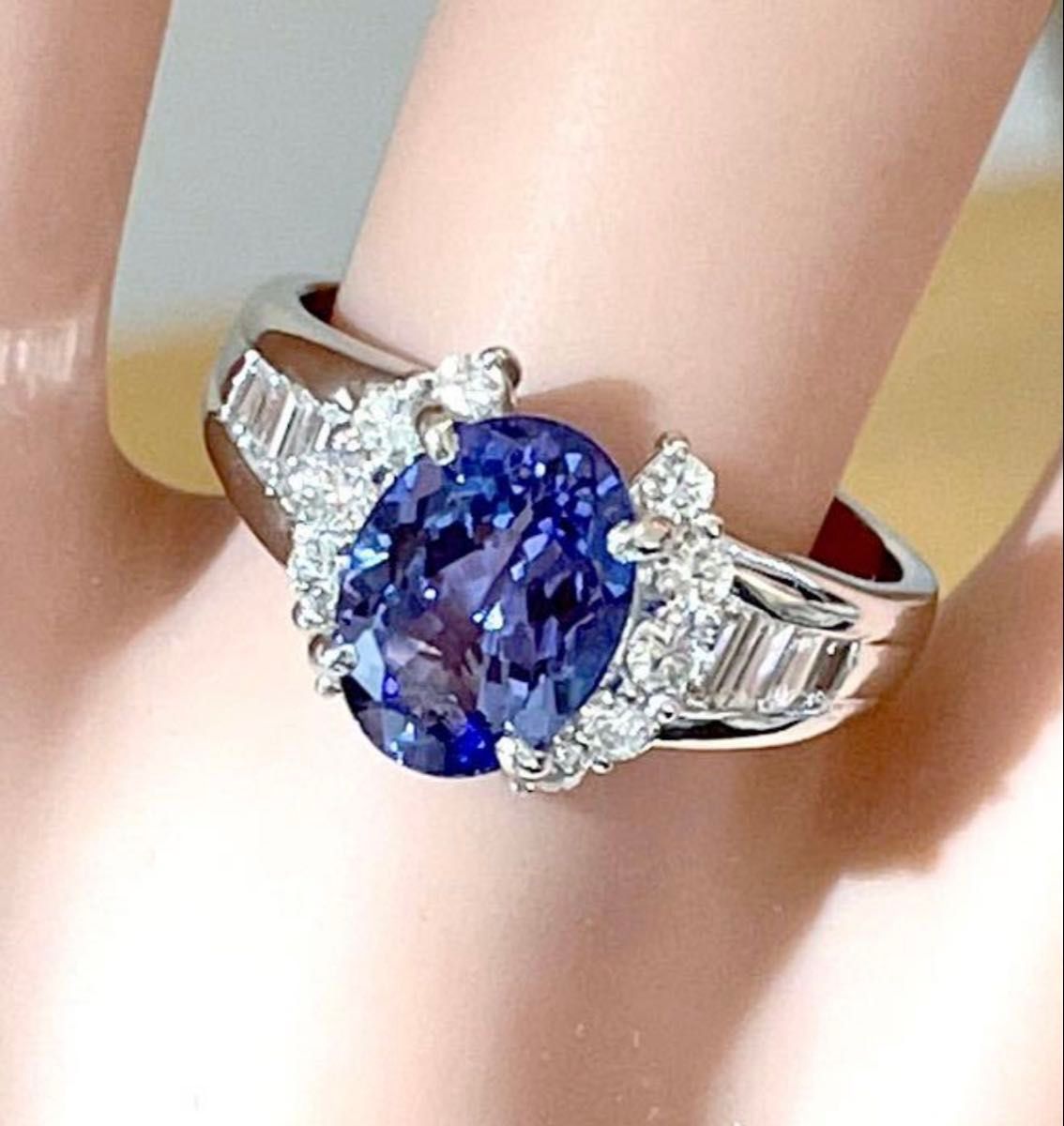 ☆Pt900 タンザナイト1.96ct&ダイヤ0.56ct付きリング 指輪 14号 鑑別書☆