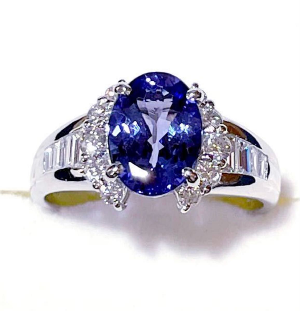 ☆Pt900 タンザナイト1.96ct&ダイヤ0.56ct付きリング 指輪 14号 鑑別書☆