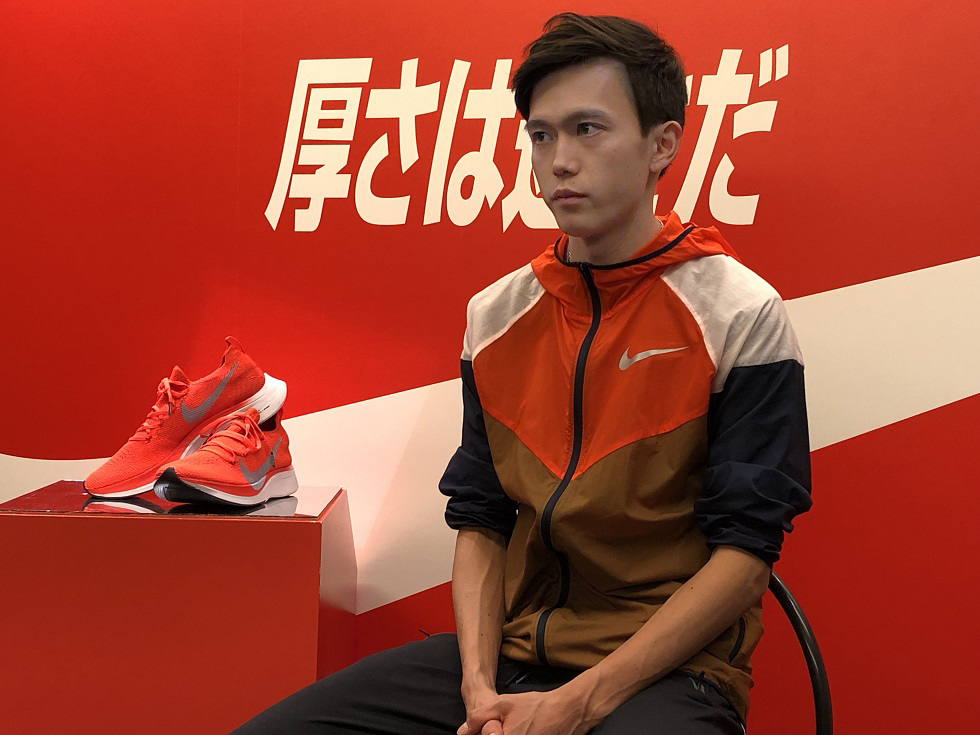 新品タグ付き XLサイズ 大迫傑着 ナイキ ウインドブレーカージャケット ウィンドランナー パッカブル NIKE WINDBREAKER JACKET WIND RUNNER_画像1