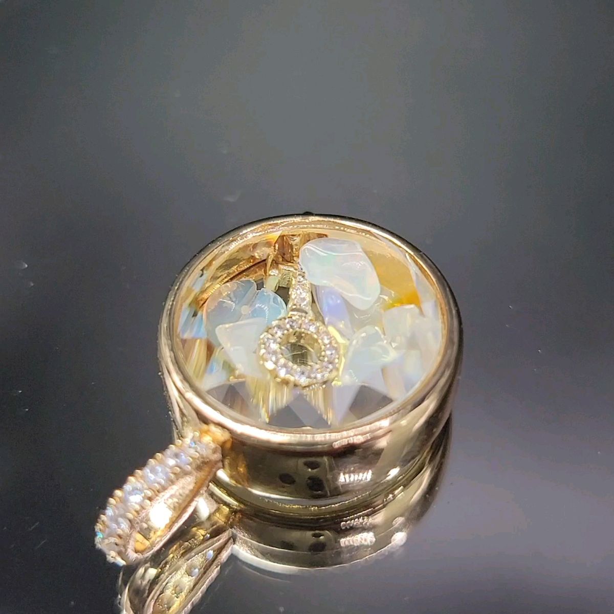 天然オパールさざれ入り ペンダント ★ silver925製 スライダーネックレスチェーン50cmつき★ ジルコニア鍵チャーム