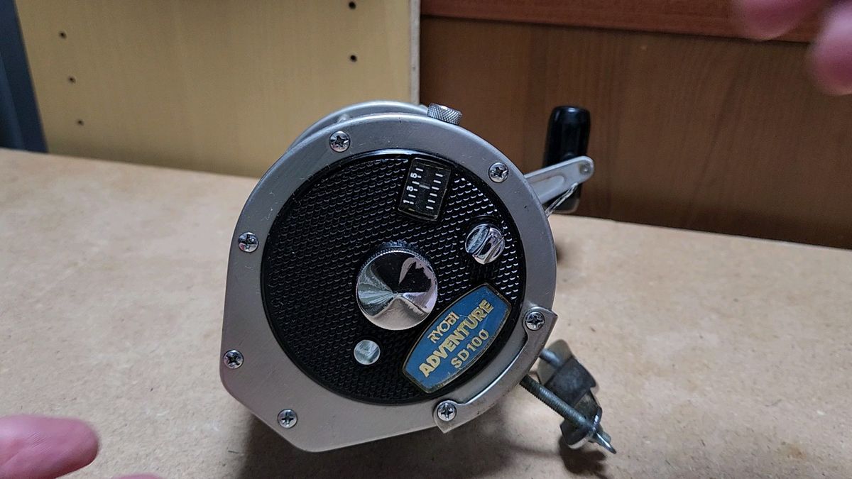 リョービ アドベンチャー SD100 中古品 ベイトリール 両軸リール レトロリール RYOBI