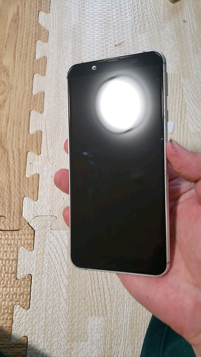 AQUOS sense3 basic shv48 au SIMロック解除済