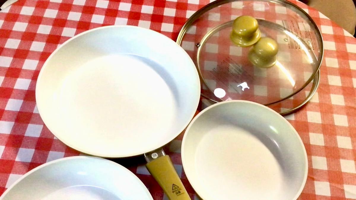 新品 セラフイットフライパン3点セット セラミック ホワイト サイズ28,24,20キッチン用品 調理器具