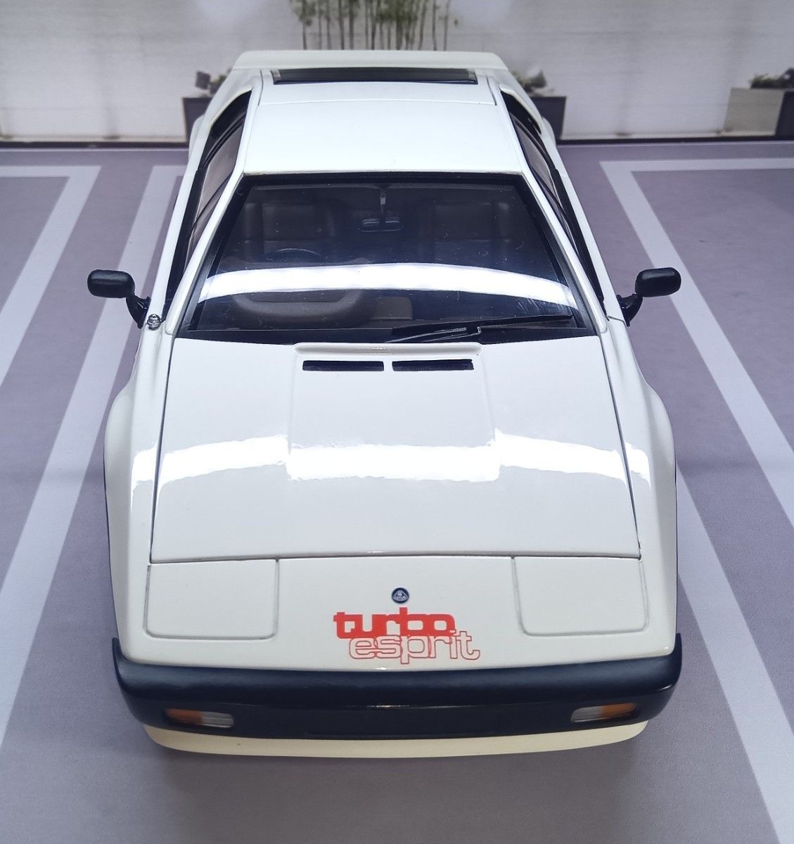 ジャンク オートアート製 1/18 Lotus Esprit ジャンク オートアート製 1/18 Lotus Esprit|Yahoo!フリマ(旧