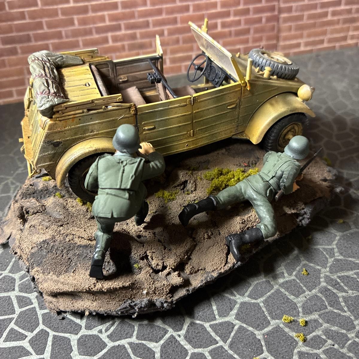 ドイツ軍 日本軍 ジオラマセット プラモデル完成品 おまけ付き タミヤ 完成品 プラモデル完成品 キューベルワーゲン 1/35