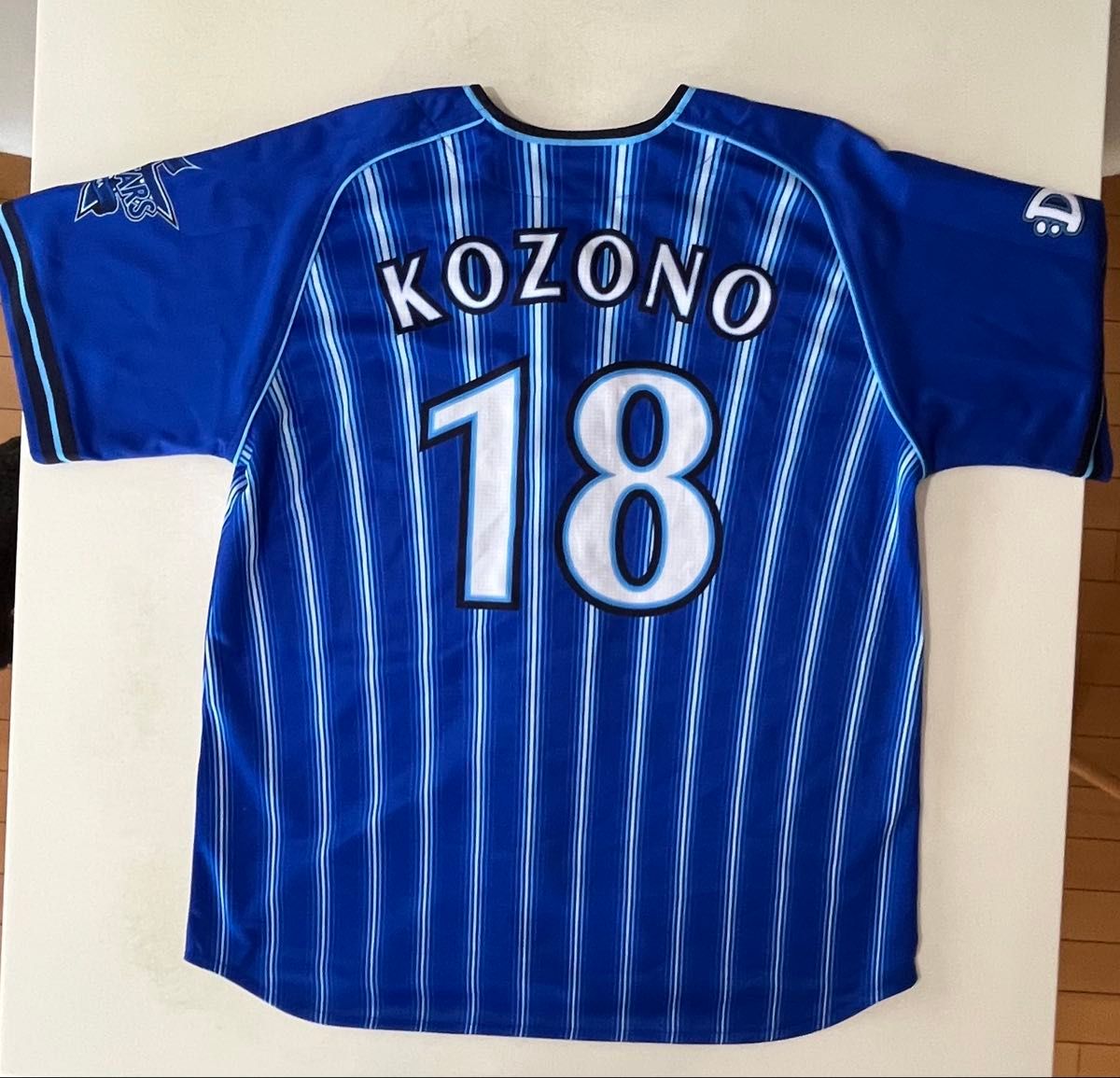 横浜DeNAベイスターズ 小園健太 横浜F・マリノスコラボユニフォーム Mサイズ 値下げ 横浜DeNAベイスターズ小園健太選手ビジターユニフォームM