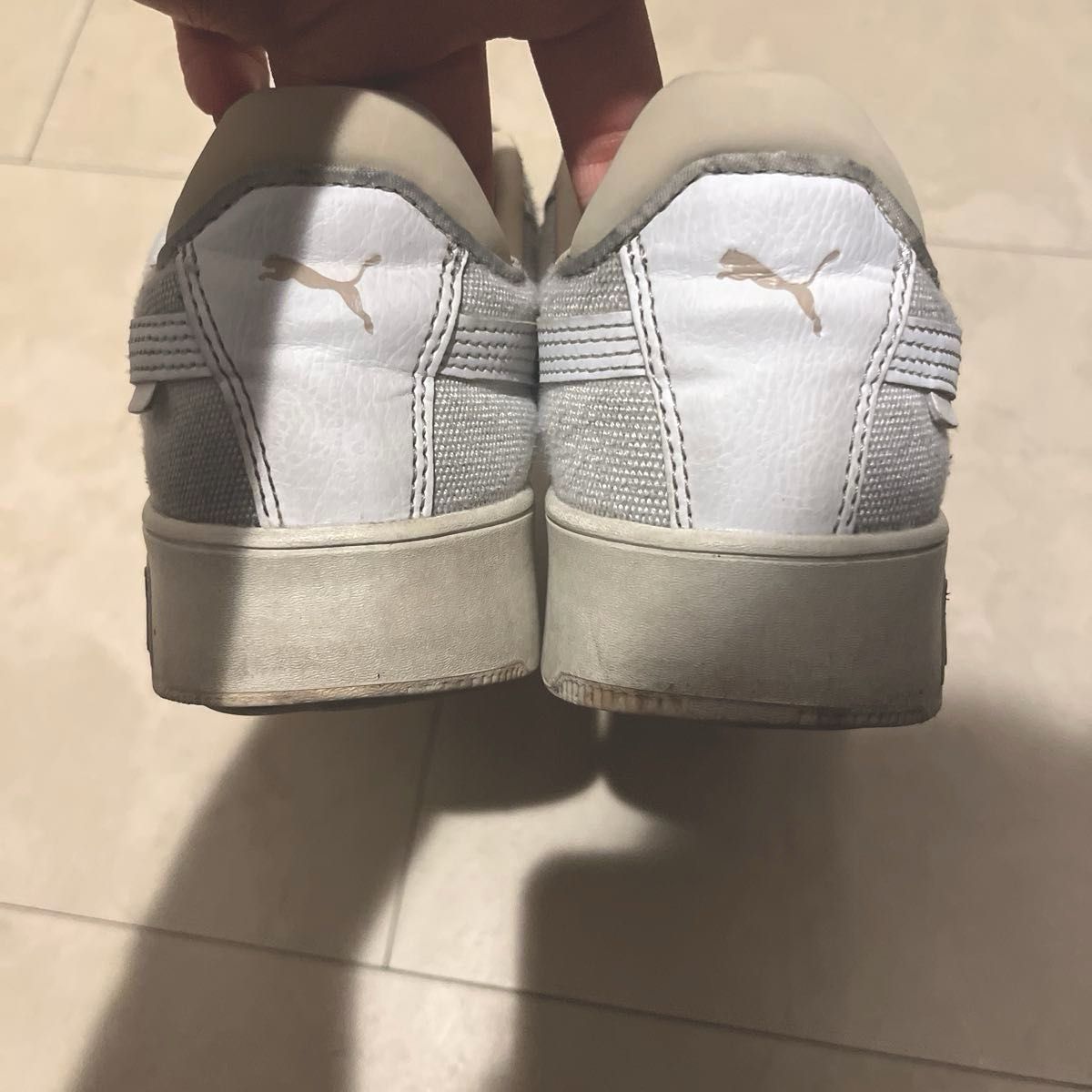 PUMA プーマ　スニーカー 厚底 プラットフォーム キャリーナ ストリート　レディース　靴　くつ　25cm