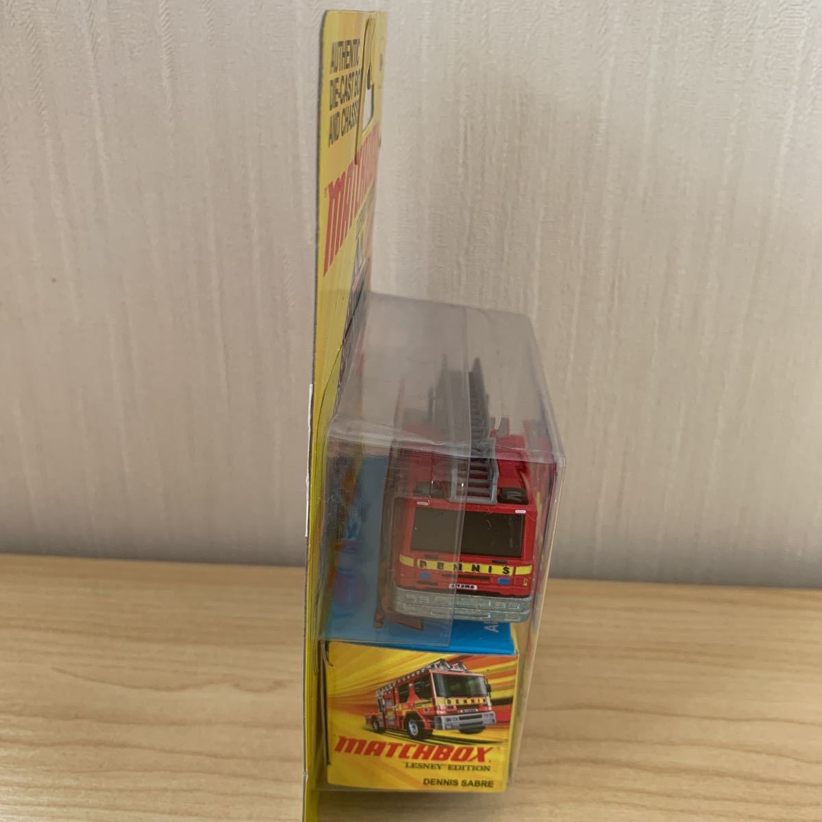 絶版・新品・未開封 マッチボックス 消防車 MATCHBOX 2011 はしご車_画像2