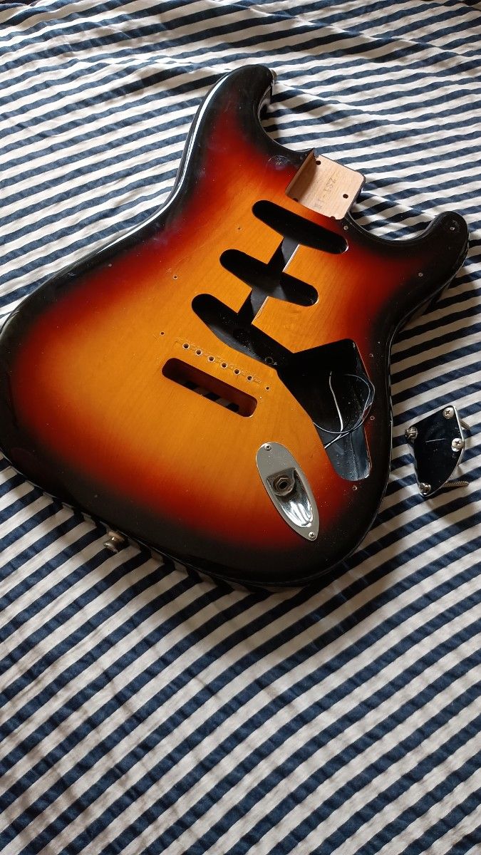 CoolZ ZST-1R ストラトキャスター　アルダーボディ　フジゲン製 Coolz ZST-1R のボディ アルダー エレキギター ストラトタイプ